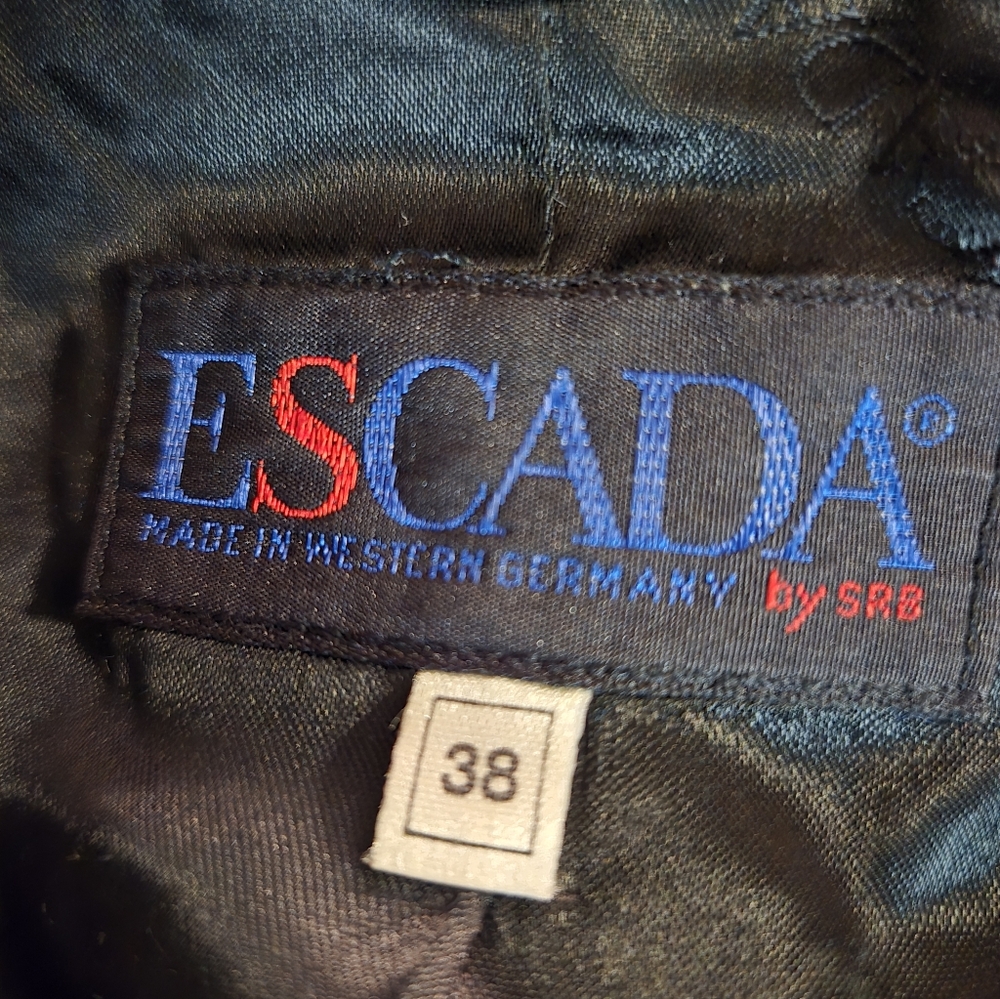 Vintage Escada Black Velvet  Blazer - Picture 9 of 16